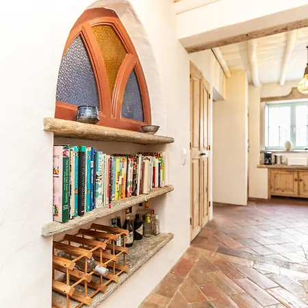 Apartment Casa Callebanda-superb Spot In Historical Centre *